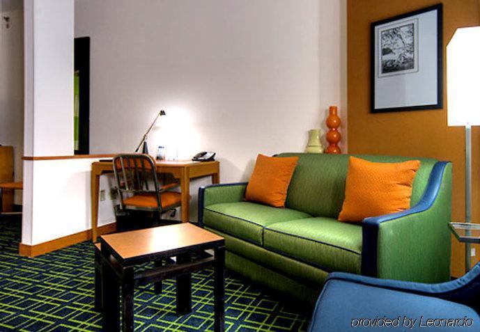 Fairfield And By Marriott Naples
