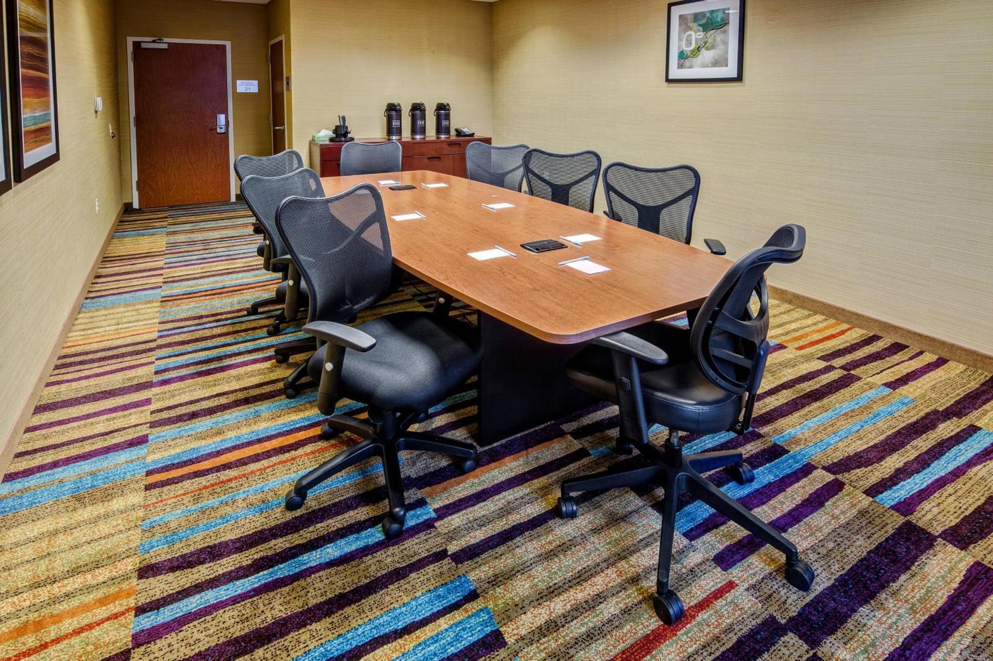 Fairfield And By Marriott Naples Hotel 3*