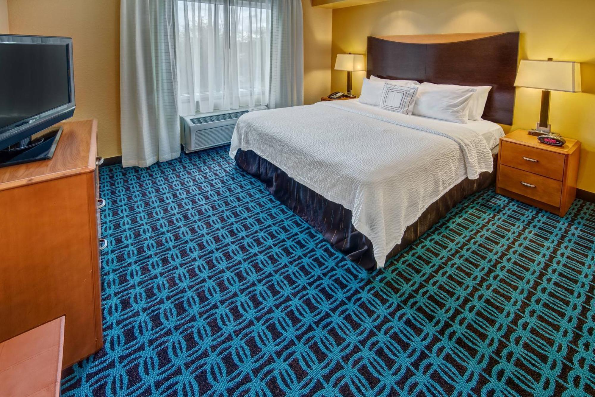 Fairfield And By Marriott Naples Hotel 3*